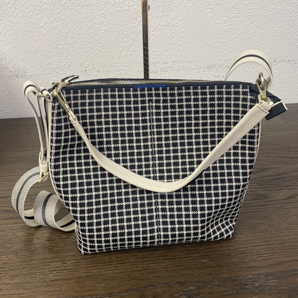 Rothy’s bucket bag - Picture 9 of 11